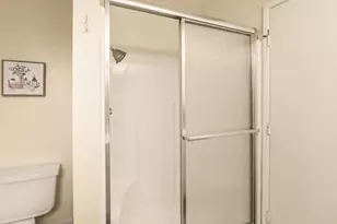 3701 Colonial Dr 197, Modesto, CA 95356 - Photo 18