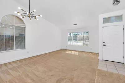 644 Winemaker St, Los Banos, CA 93635 - Photo 2