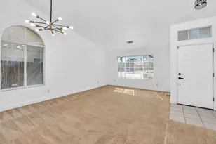 644 Winemaker St, Los Banos, CA 93635 - Photo 2