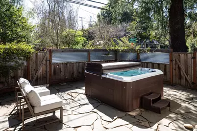 204 Princeton Rd, Menlo Park, CA 94025 - Photo 36