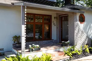 204 Princeton Rd, Menlo Park, CA 94025 - Photo 2