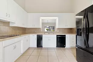 480 Ridgemark Dr, Hollister, CA 95023 - Photo 10