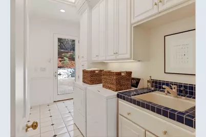 1110 Trinity Dr, Menlo Park, CA 94025 - Photo 28