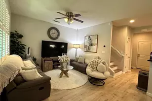 900 Old Oak Ln 3, Hayward, CA 94541 - Photo 6