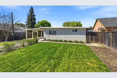 401 Bothun Rd, Turlock, CA 95380 - Photo 2