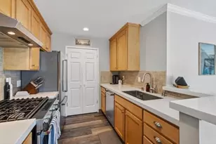 5 Corinthian Ct, Novato, CA 94947 - Photo 8