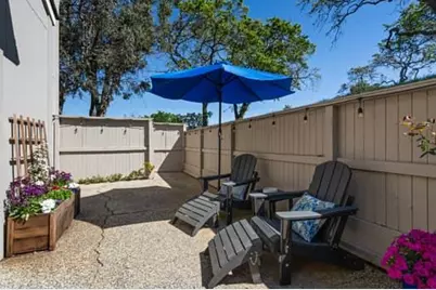 5 Corinthian Ct, Novato, CA 94947 - Photo 22