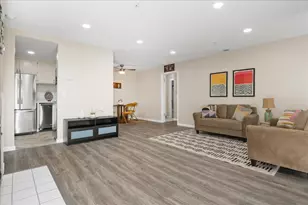 25164 Copa Del Oro Dr 203, Hayward, CA 94545 - Photo 2