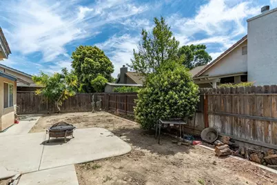 2135 Arroyo Ct, Los Banos, CA 93635 - Photo 14