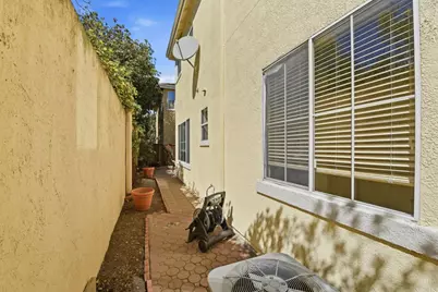 365 Shelby Dr, Mountain View, CA 94043 - Photo 46