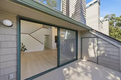 32 Cove Ln, Redwood Shores, CA 94065 - Photo 12