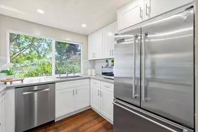 20052 Northcrest Sq, Cupertino, CA 95014 - Photo 22