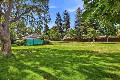 20052 Northcrest Sq, Cupertino, CA 95014 - Photo 56
