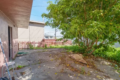 305 Lakeshire Dr, Daly City, CA 94015 - Photo 32