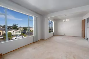 305 Lakeshire Dr, Daly City, CA 94015 - Photo 10