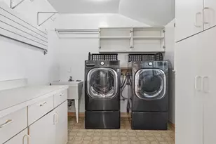 1 Larch Dr, Atherton, CA 94027 - Photo 46