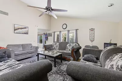 1980 Pebblewood Dr, Sacramento, CA 95833 - Photo 10