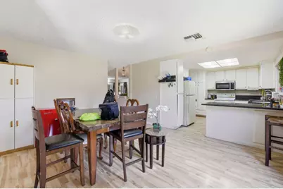 1980 Pebblewood Dr, Sacramento, CA 95833 - Photo 16