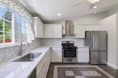 5482 Mesa Rd, Gilroy, CA 95020 - Photo 8