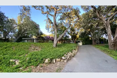 25349 Flanders Dr, Carmel, CA 93923 - Photo 4