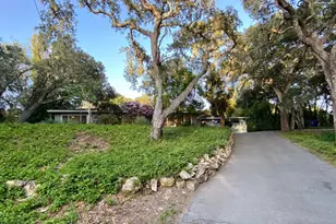 25349 Flanders Dr, Carmel, CA 93923 - Photo 4