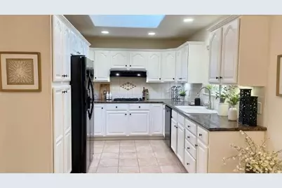 25349 Flanders Dr, Carmel, CA 93923 - Photo 12