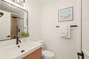 5330 Hansell Dr, San Jose, CA 95123 - Photo 16