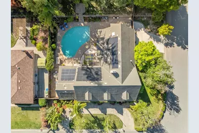 13841 Malcom Ave, Saratoga, CA 95070 - Photo 46