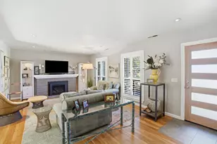 329 Stuart Avenue, Pacific Grove, CA 93950 - Photo 2