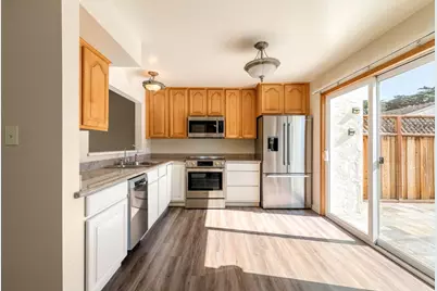 3137 Seacrest Ave 6, Marina, CA 93933 - Photo 10