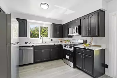 137 Carling Ct, San Jose, CA 95111 - Photo 18