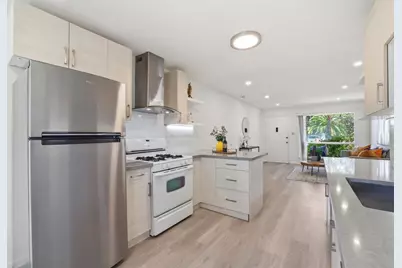 111 Nancy Ct, Mountain View, CA 94041 - Photo 14