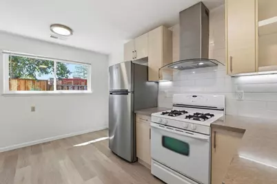 111 Nancy Ct, Mountain View, CA 94041 - Photo 12