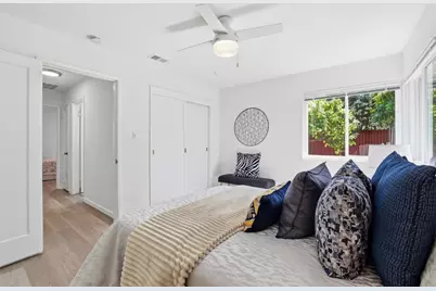 111 Nancy Ct, Mountain View, CA 94041 - Photo 20