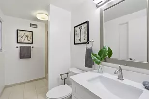 666 Ashbourne Dr, Sunnyvale, CA 94087 - Photo 32