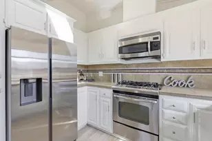 666 Ashbourne Dr, Sunnyvale, CA 94087 - Photo 16