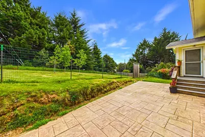520 Redwood Rd, Whitethorn, CA 95589 - Photo 52