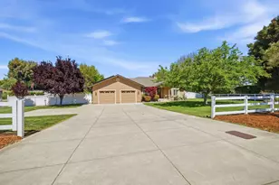 370 Union Heights, Hollister, CA 95023 - Photo 2