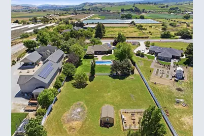 370 Union Hts, Hollister, CA 95023 - Photo 34