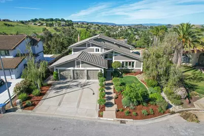 3047 High Meadow Ln, San Jose, CA 95135 - Photo 2