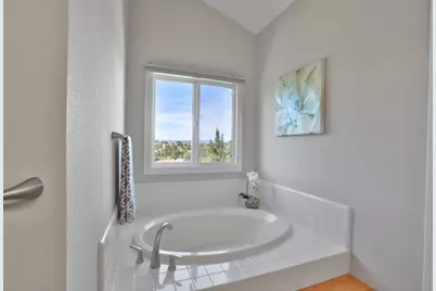 3047 High Meadow Ln, San Jose, CA 95135 - Photo 20
