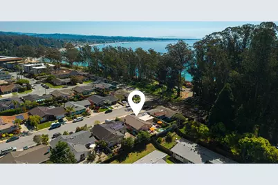 105 Wesley St, Capitola, CA 95010 - Photo 2