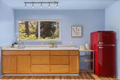 18081 Redwood Dr, Los Gatos, CA 95033 - Photo 36