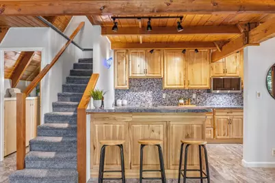 18081 Redwood Dr, Los Gatos, CA 95033 - Photo 16