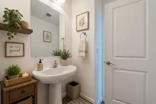 19832 Gabilan View Dr, Salinas, CA 93906 - Photo 10