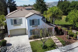 17629 Bentley Dr, Morgan Hill, CA 95037 - Photo 2