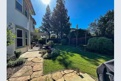 17629 Bentley Dr, Morgan Hill, CA 95037 - Photo 40