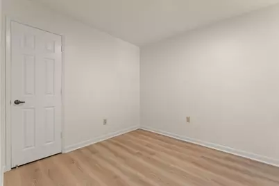 402 Winchester Dr, Watsonville, CA 95076 - Photo 10