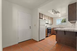 402 Winchester Dr, Watsonville, CA 95076 - Photo 6