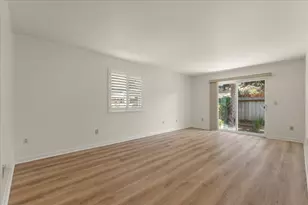 402 Winchester Dr, Watsonville, CA 95076 - Photo 8